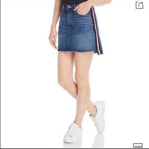 NWT Frame Raw Stagger Hem Side Stripe Mini Skirt